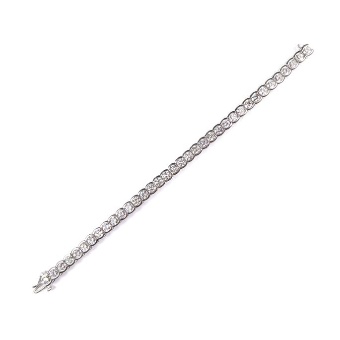 Diamond line bracelet, with 36 round brilliant cut diamond | MasterArt